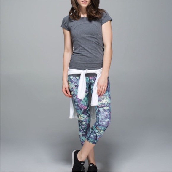 lululemon athletica Pants - Lululemon Iridescent Multi Run Inspire Crop leggings floral size 4 running